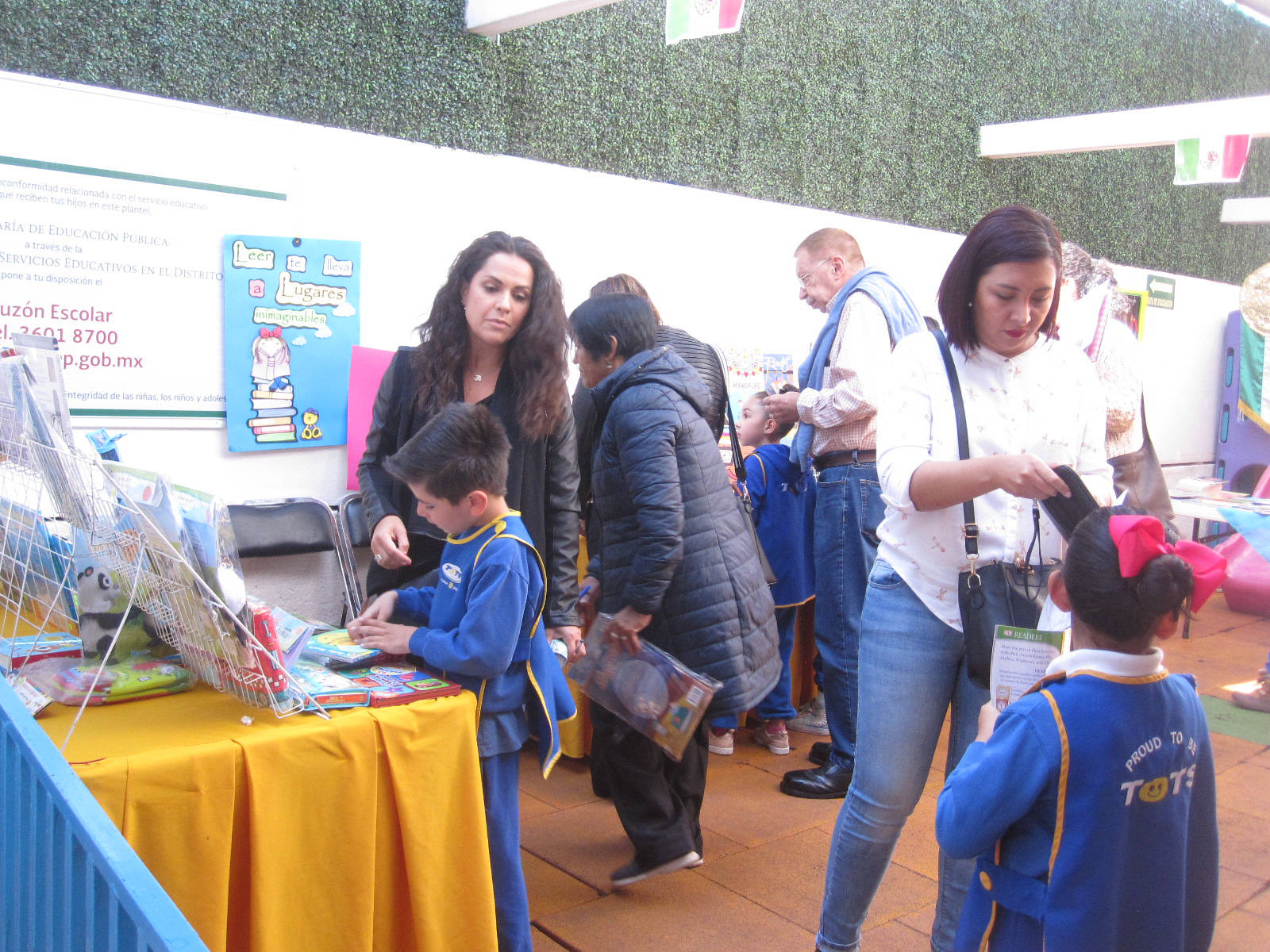 Feria del Libro TOTS